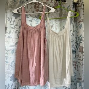 🌸🌸SALE🌸🌸 We the Free womens tank tops